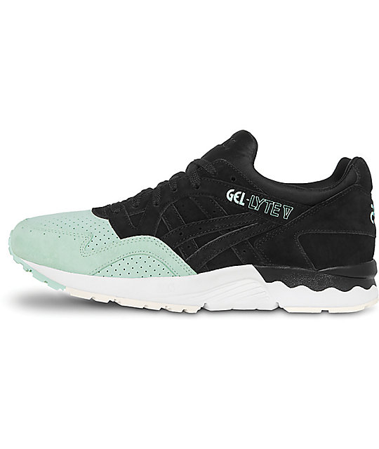 asics lyte v asics lyte v