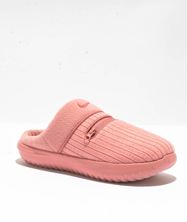 Zumiez slippers 2024