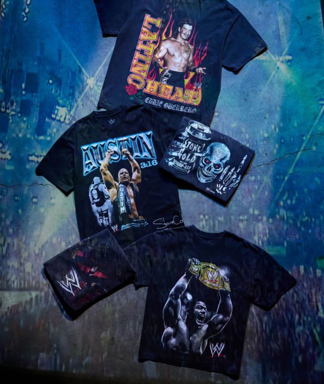 WWE Stone Cold Wrap Black T-Shirt - WWE